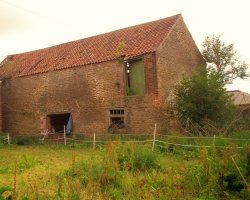 Lincolnshire Barns And Dovecote For Sale