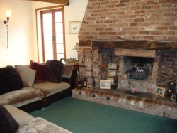 East Midlands Barn Conversion For Sale