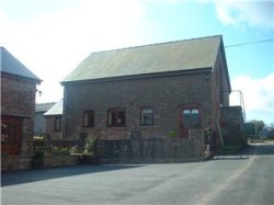 Converted Barn In Newcastle Monmouthshire