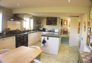 West Mids Barn With Flexible Accommodation For Sale