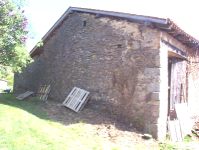 Unconverted semi-detached barn for sale in Haute Charente, France