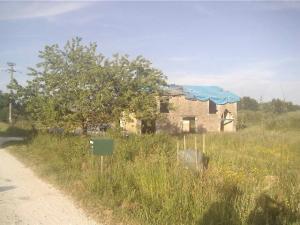 Unconverted barn near Bergerac, Dordogne, France