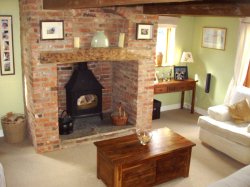 Three bedroom barn conversion in Alderminster, near Stratford Upon Avon and The Cotswolds