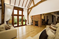 Characterful barn conversion in Milton village, near Oxford in Oxfordshire