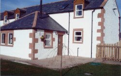 Four bedroom steading conversion with fishing rights near Lockerbie and Dumfries, Dumfriesshire