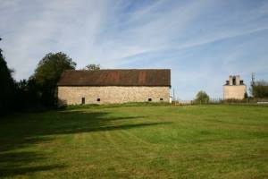 Cottage and unconverted stone barn near Jumilhac Le Grand in the North Dordogne