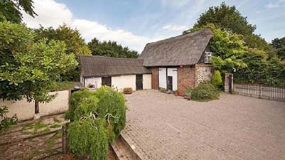 House and unconverted barn in Ash, Kent