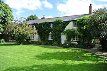 Barn with full planning permission for conversion and period house near Sandwich, Kent