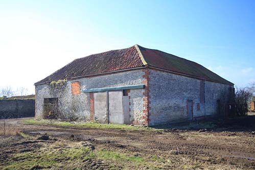 Barn with planning permission near Gainsborough, Lincolnshire