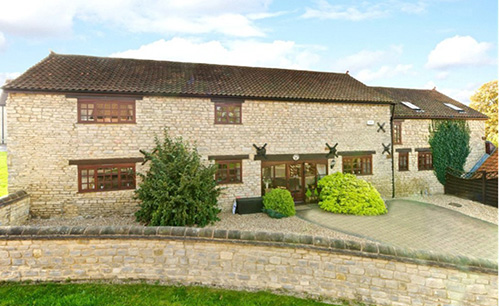 Converted granary with  granny annexe in Rushden