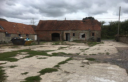 Unconverted barn in Templecombe, Somerset