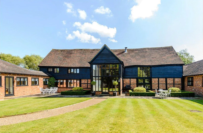 Barn conversion for sale near Maidenhead, Berkshire