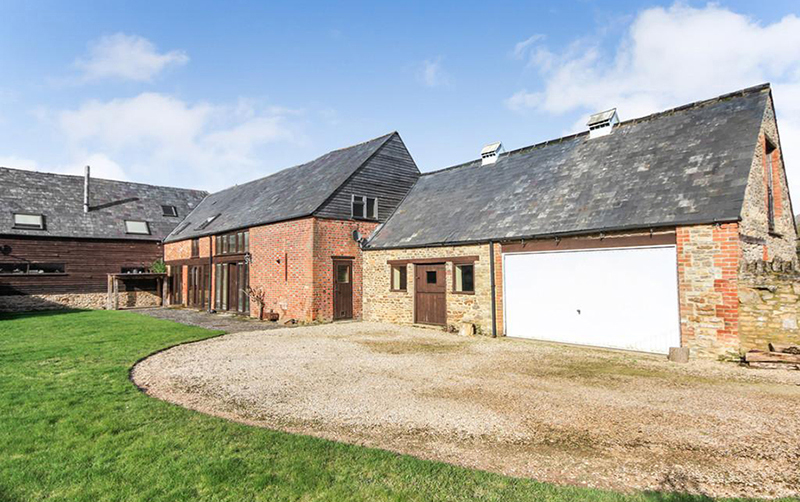 Barn conversion for sale near Faringdon, Oxfordshire