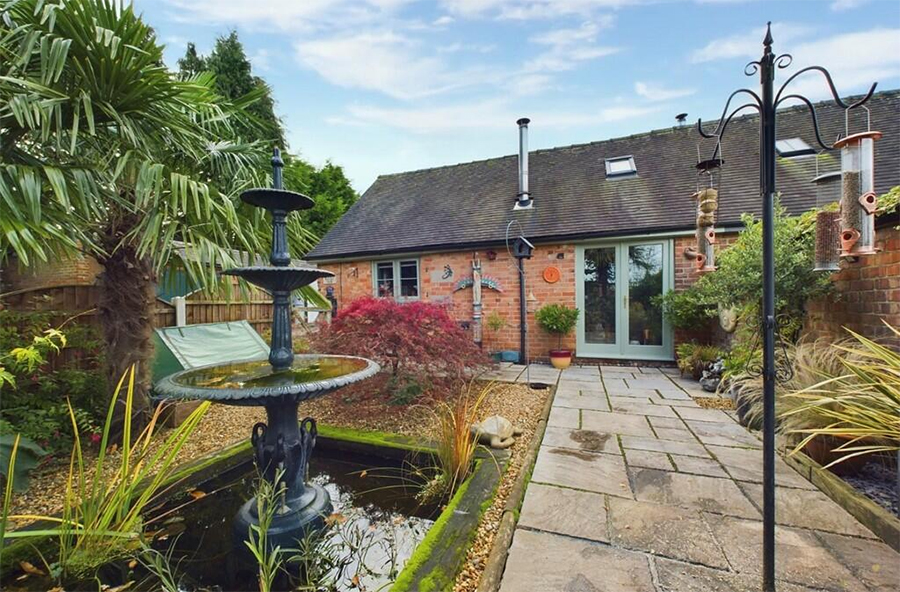 Converted barn for sale near Uttoxeter, Staffordshire
