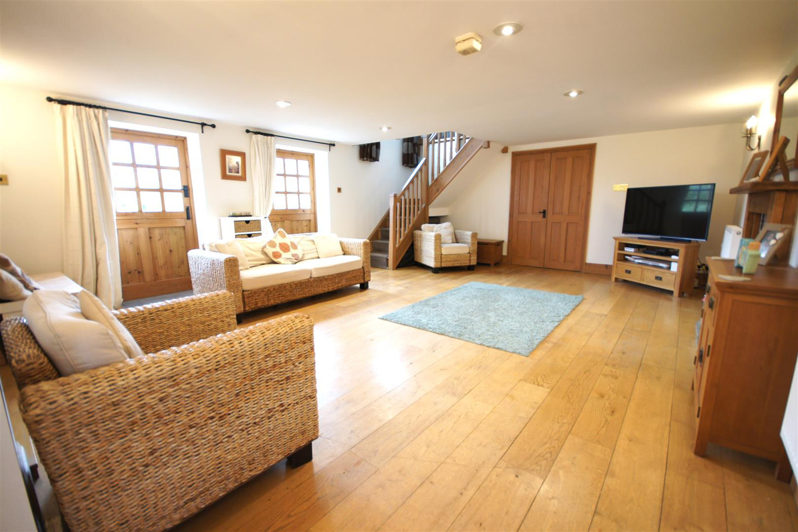 6 bedroom Property for sale