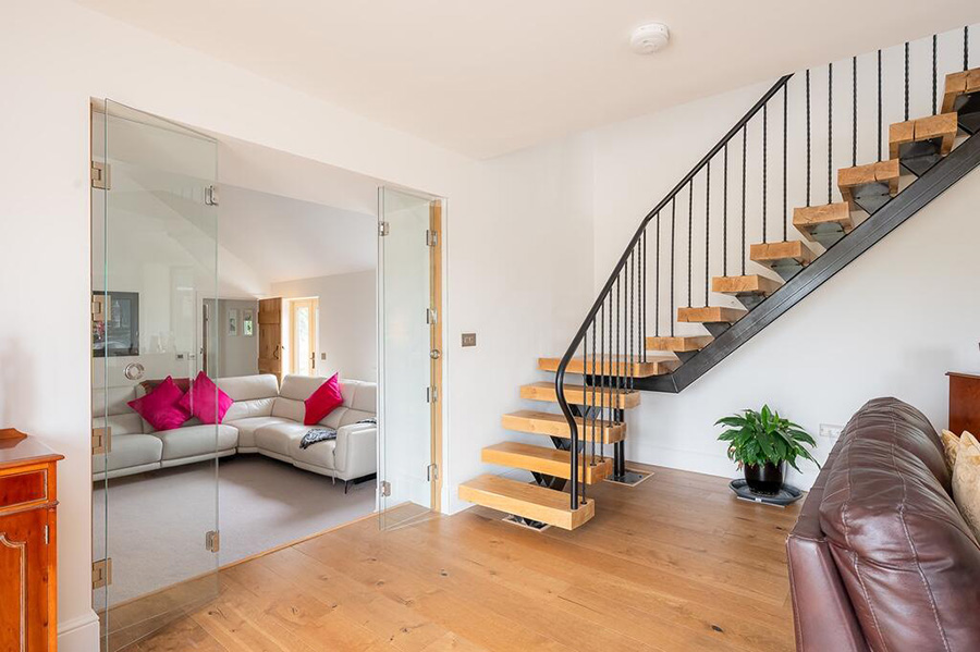 6 bedroom Property for sale
