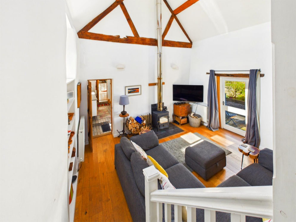 5 bedroom Property for sale