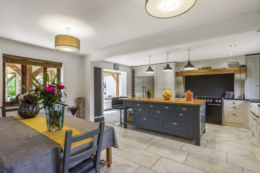 4 bedroom Property for sale