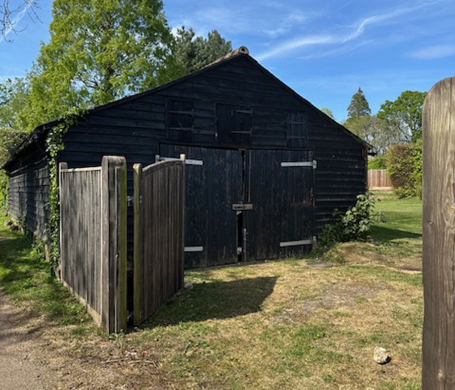 Unconverted barn for sale near Sevenoaks, Kent