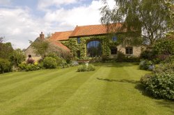 Four bedroom barn conversion with annexe and stables in Fulbeck, Lincolnshire
