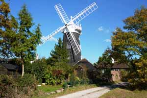 Converted  windmill in Wray Common, Surrey