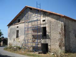 Barn for conversion near Angoulême in the Dordogne in South West France