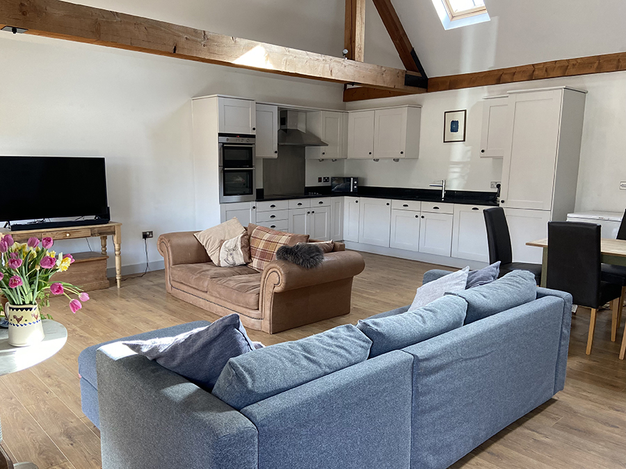 Barn conversion for sale in Dagnall, near Berkhamsted, on the Herts / Bucks border