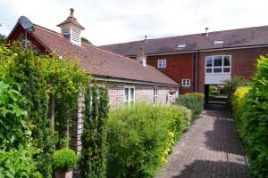 Award winning barn conversion in Tring, Herts