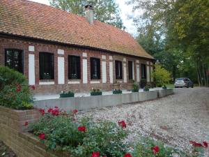 House and unconverted barn near Calais, France