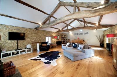 Four bedroom barn conversion in Sulgrave, near Banbury on the Northants / Oxon border